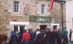 Le café du port à Loguivy de la mer